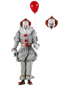 Pennywise Clothed Edition Poseable Figure from It (2017)