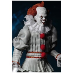 Pennywise Clothed Edition Poseable Figure From It (2017)