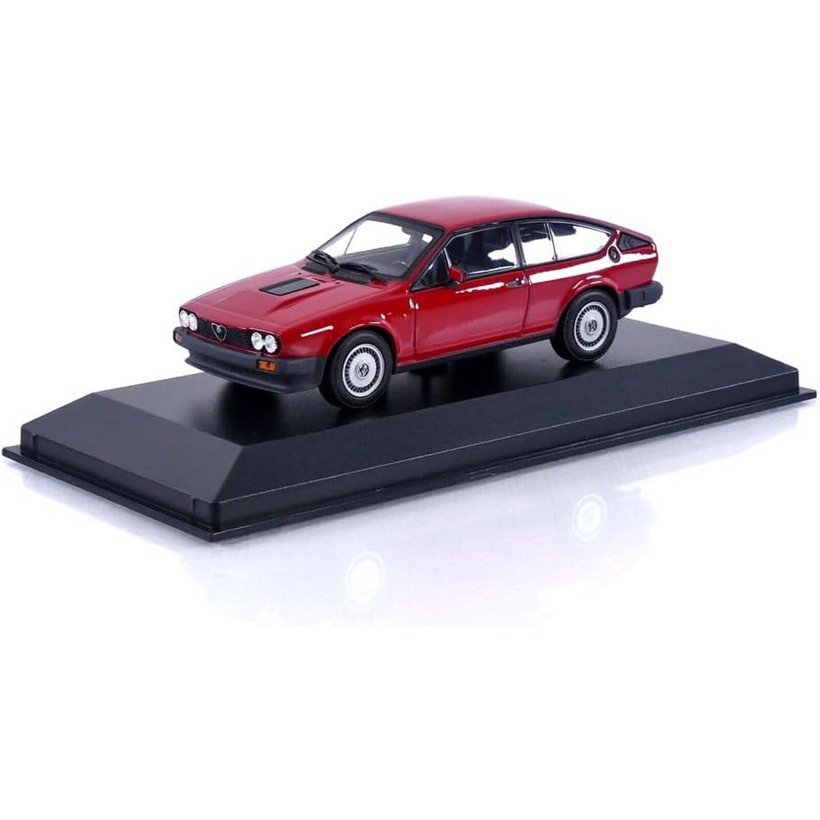 Alfa deals romeo diecast