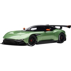 Aston Martin Vulcan 2015 1:18 scale AUTOart Composite Model Car