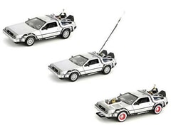 DeLorean DMC 12 1:24 scale Model Car Set by Welly in Silver