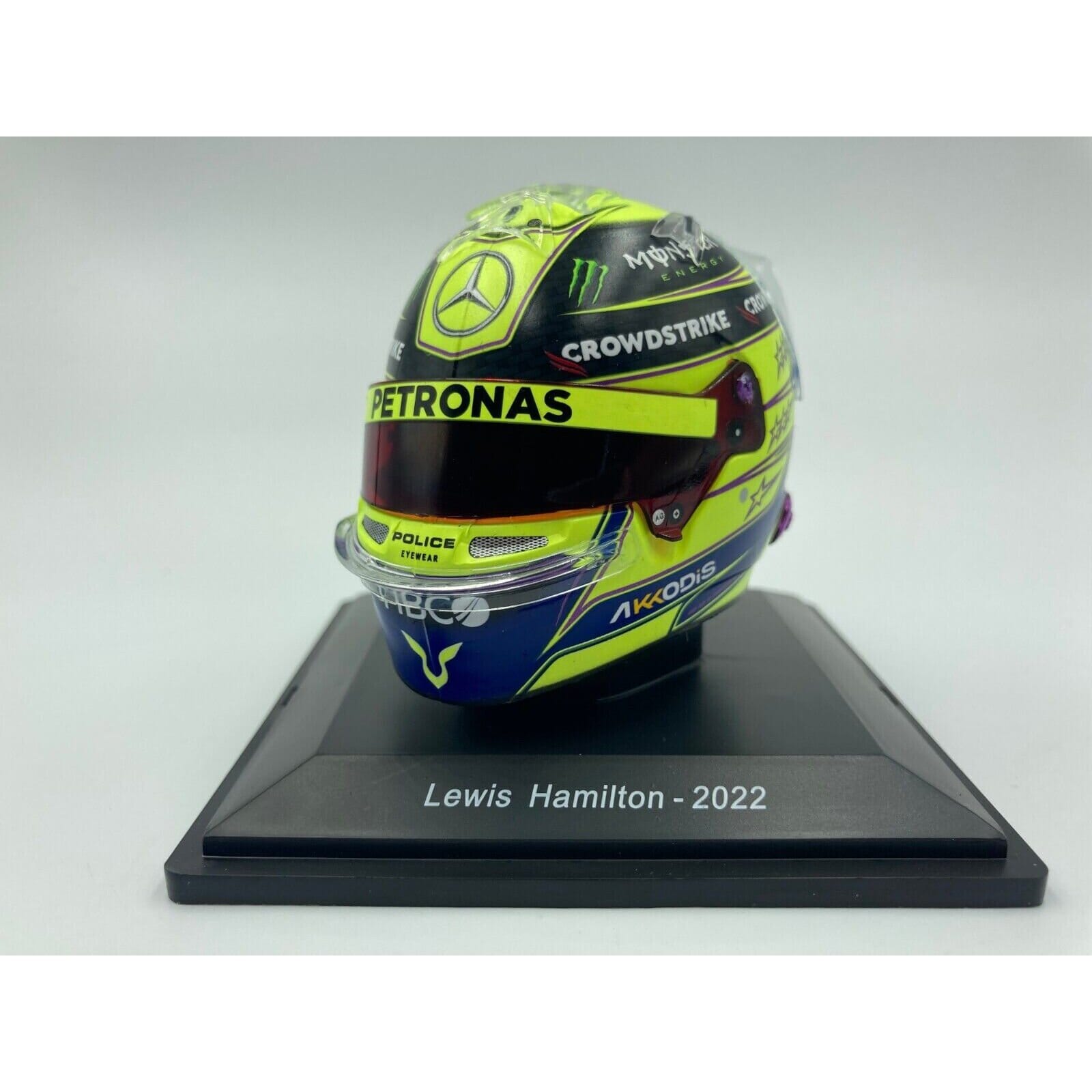 Lewis hamilton mini sales helmet 2020