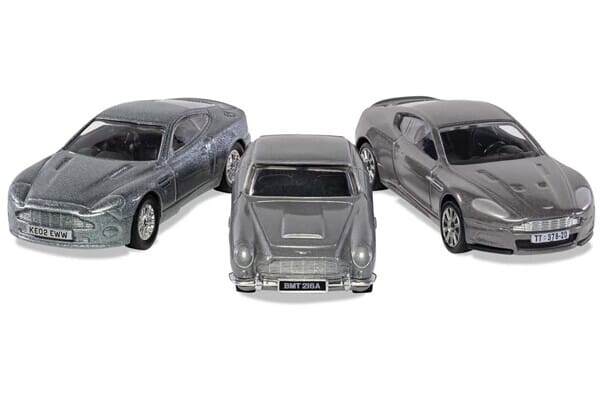 Aston Martin DB5 DBS and V12 Vanquish James Bond