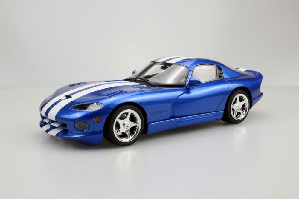 dodge viper 1 18 diecast cars