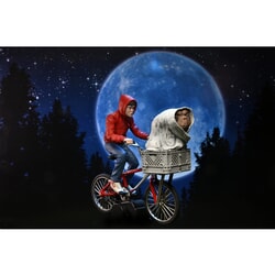Elliot And E.T On Bicycle Figure from E.T. - NECA 55065