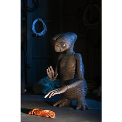 Ultimate E.T. 40th Anniversary Figure From E.T.
