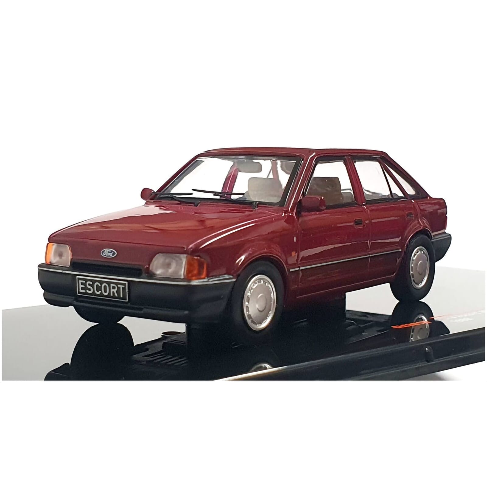 Ford Escort MK IV Diecast Model 1 43 scale Red IXO
