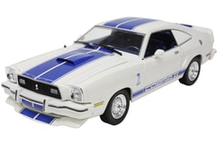 Ford Mustang Cobra II 1976 1:18 scale Green Light Collectibles Diecast Model Car