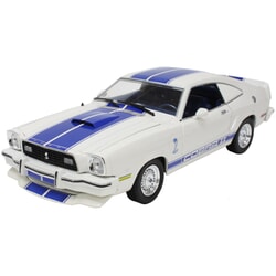 Ford Mustang Cobra II 1976 1:18 scale Green Light Collectibles Diecast Model Car
