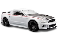 Ford Mustang Street Racer 1:24 scale Maisto Diecast Model Car