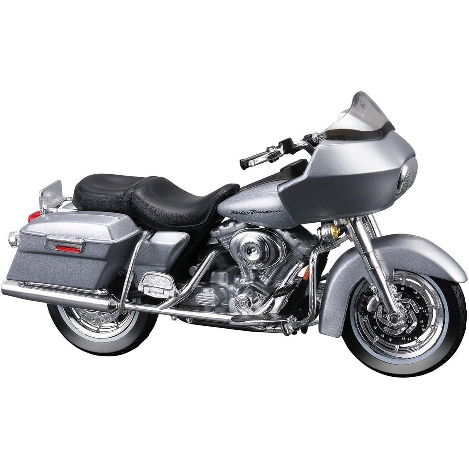 Harley Davidson FLTR Road Glide Diecast Model 1:18 Silver