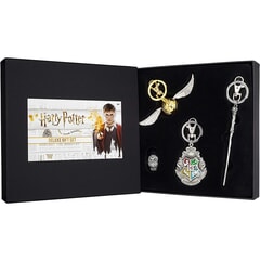 Deluxe Gift Set Accessory Pack from Harry Potter - Monogram 48175