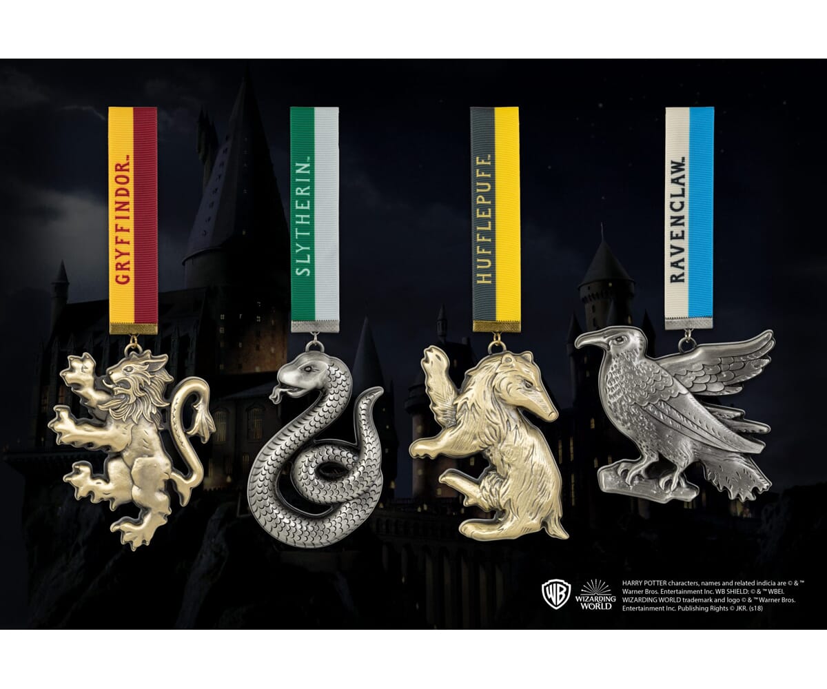 Hogwarts pendant hot sale