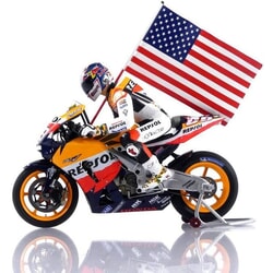 Honda RC211V with Figure and Flag Nicky Hayden (World Champion 2006)