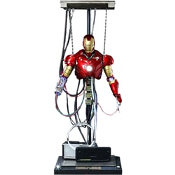 Suit Mark III Figure Iron Man Hot Toys DS003
