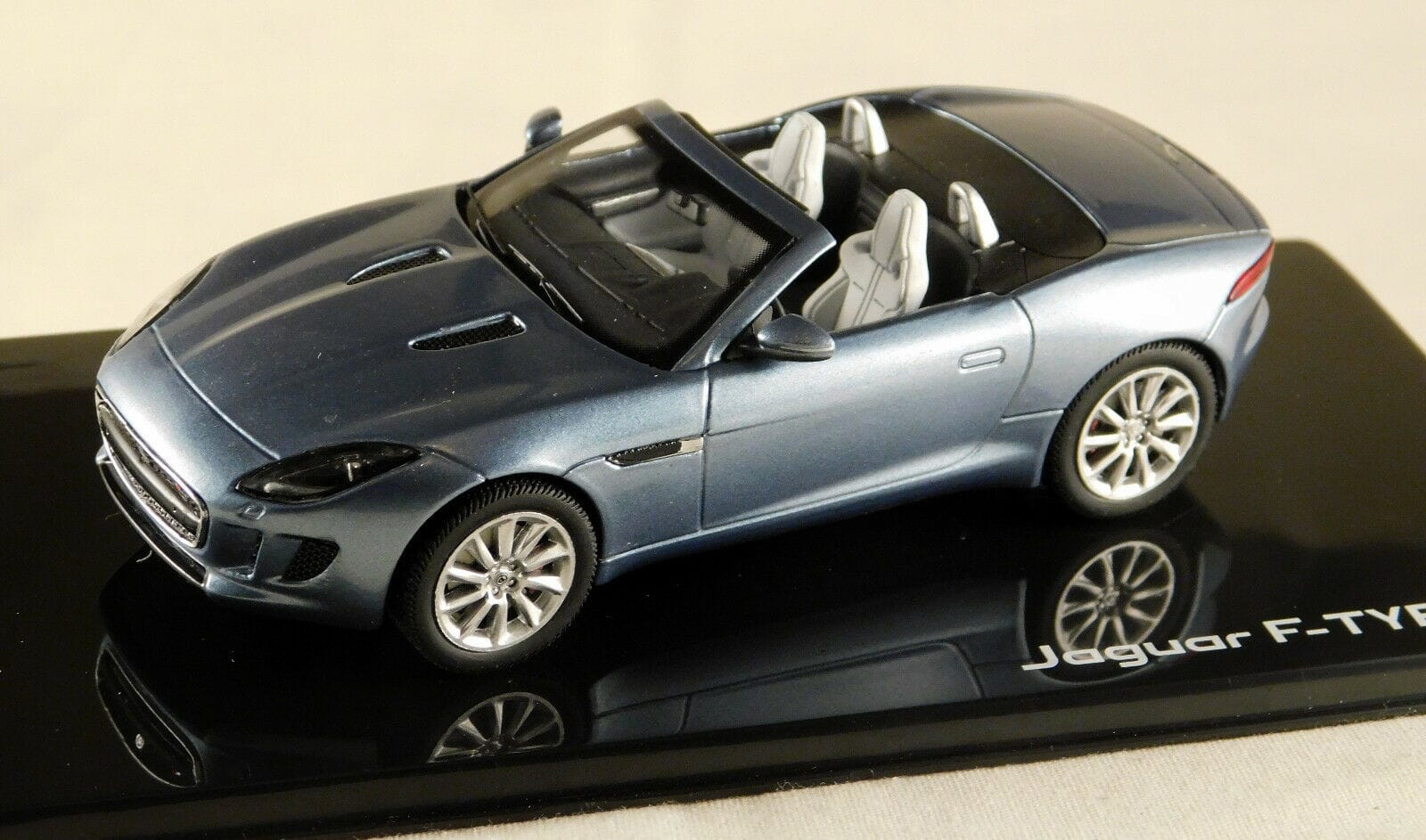 Jaguar f type diecast hot sale