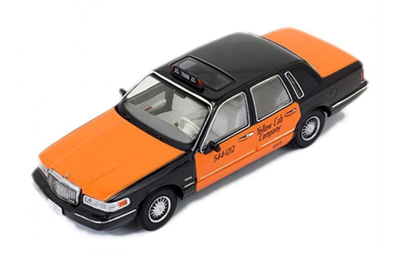 Diecast lincoln best sale town car