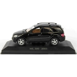 Mercedes Benz ML 500 W164 2005 1:43 scale Ex Mag Diecast Model Car