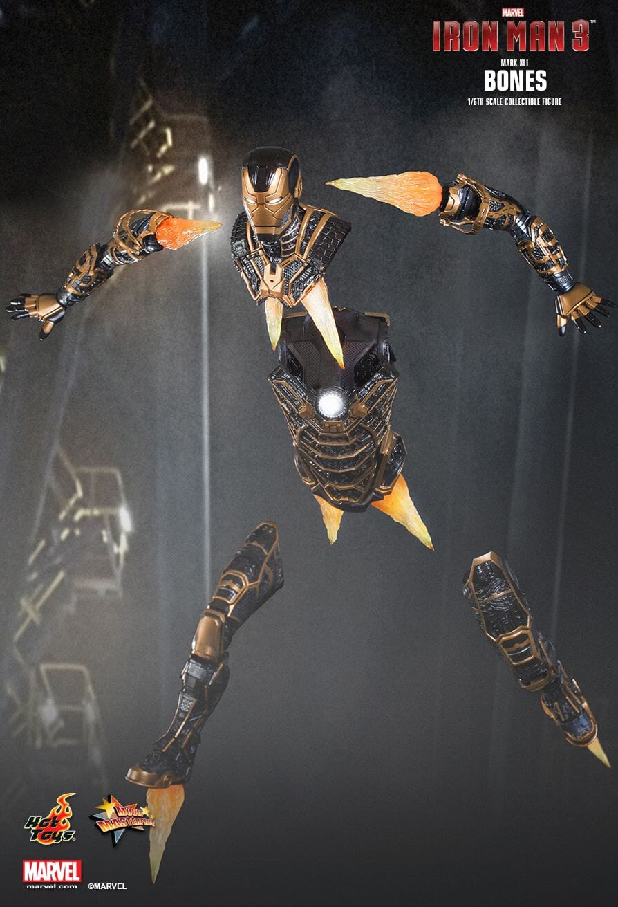 Iron Man Mark XLI Bones Version Figure Iron Man 3 Hot Toys