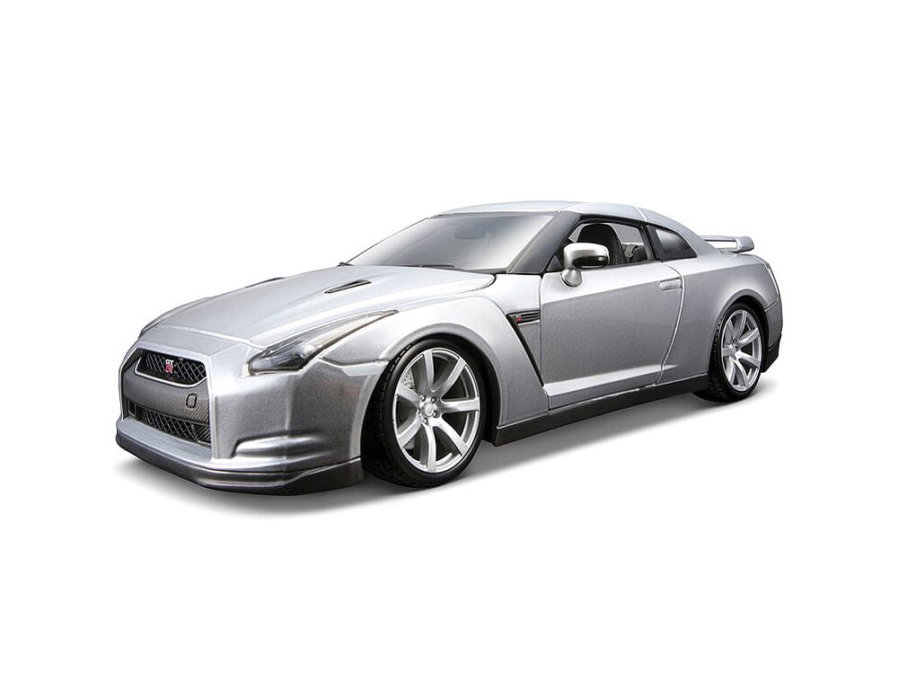 Nissan GT R R-35 Diecast Model 1:24 scale Red Bburago