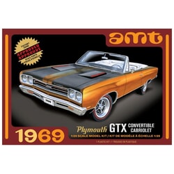 Plymouth GTX Convertible 1969 1:25 scale AMT Plastic Model Car Kit
