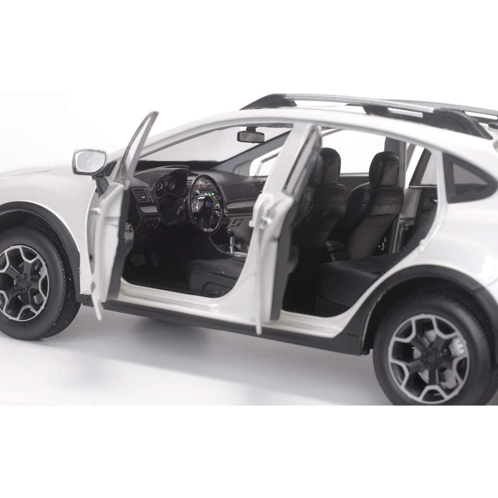 Subaru XV Diecast Model 1:18 scale Crystal White Pearl