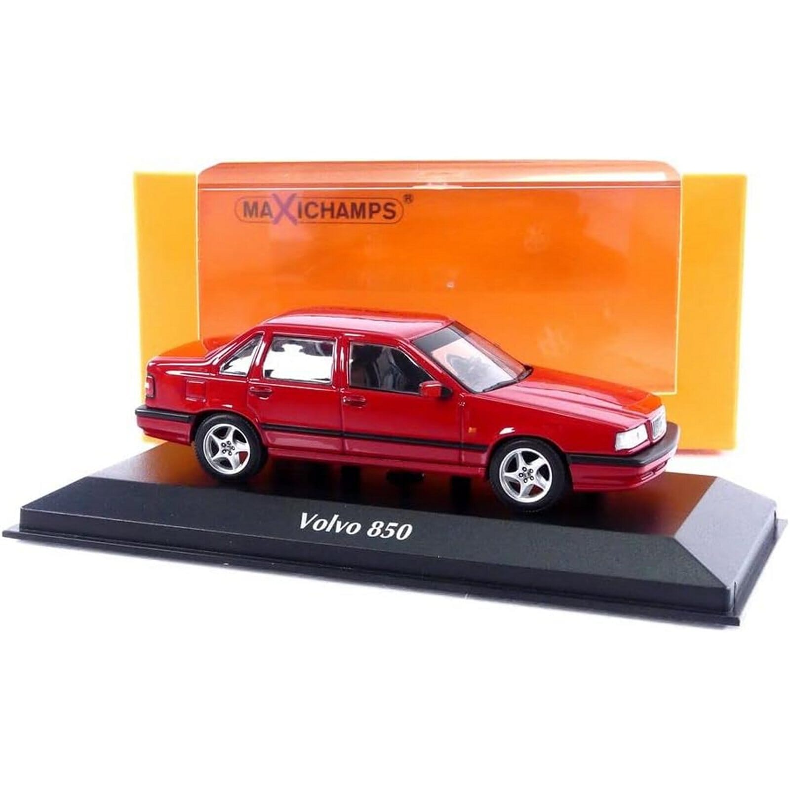 Volvo 850 Diecast Model 1:43 scale Red Minichamps